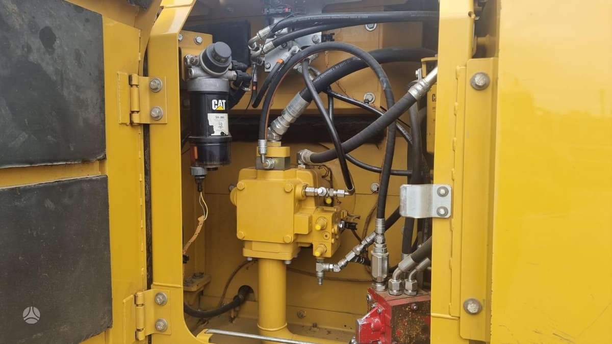 Caterpillar 313 FL, excavator