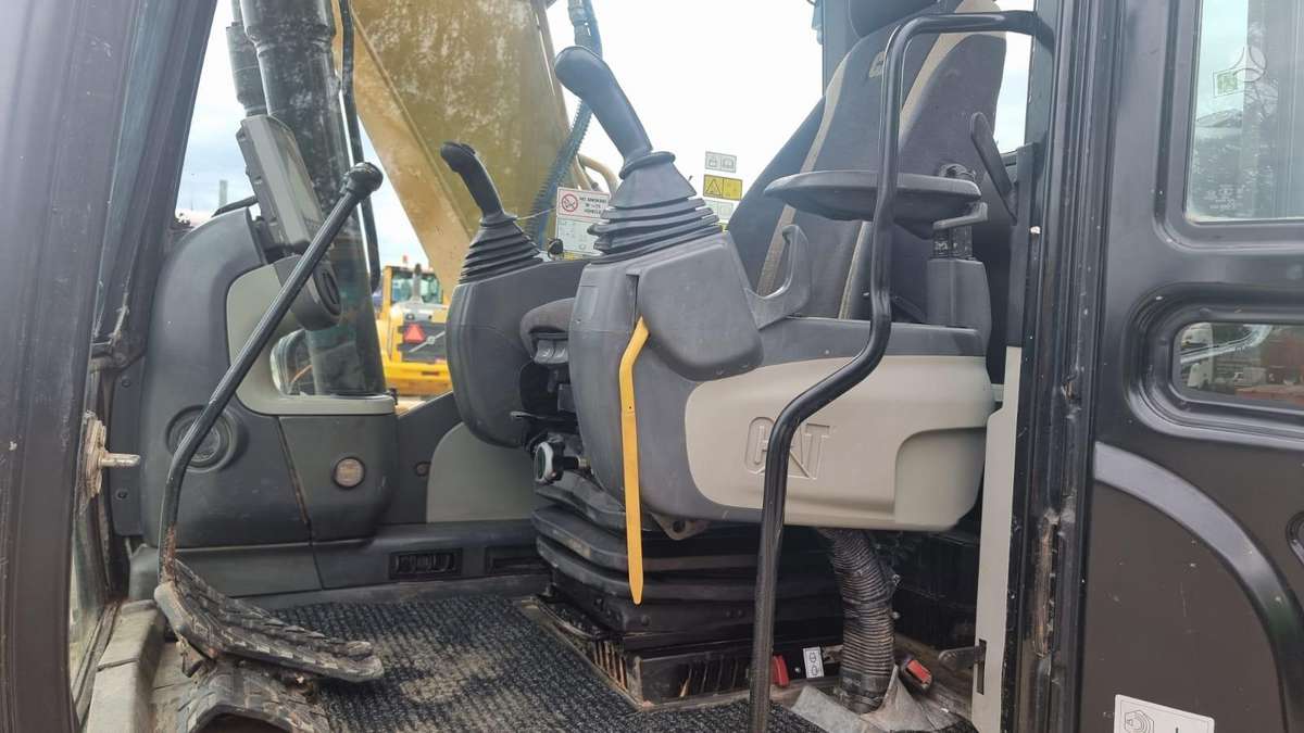 Caterpillar 313 FL, экскаваторы