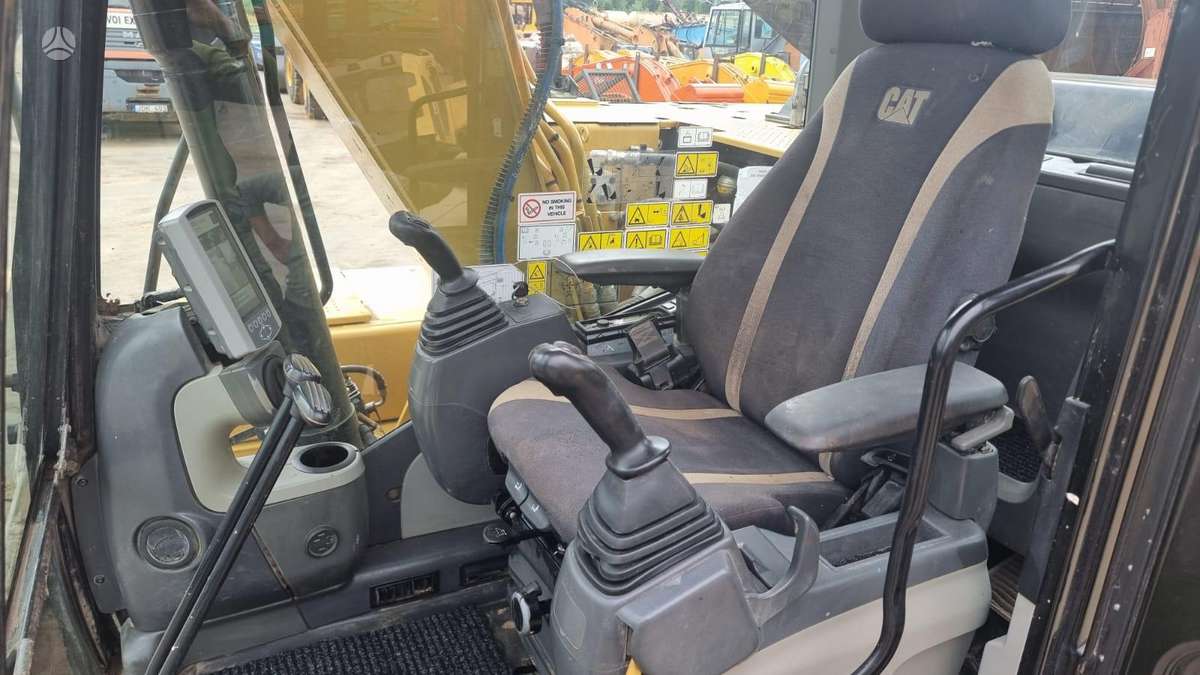 Caterpillar 313 FL, экскаваторы