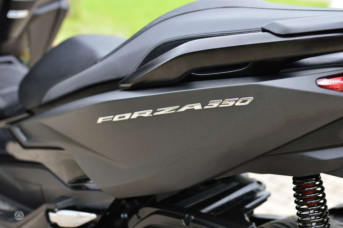 Honda Forza 350cc, мотороллеры / мопеды