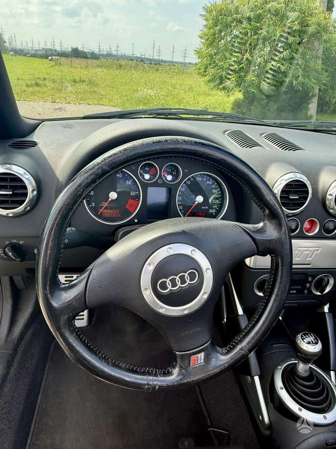 Audi TT, 1.8 l., convertible