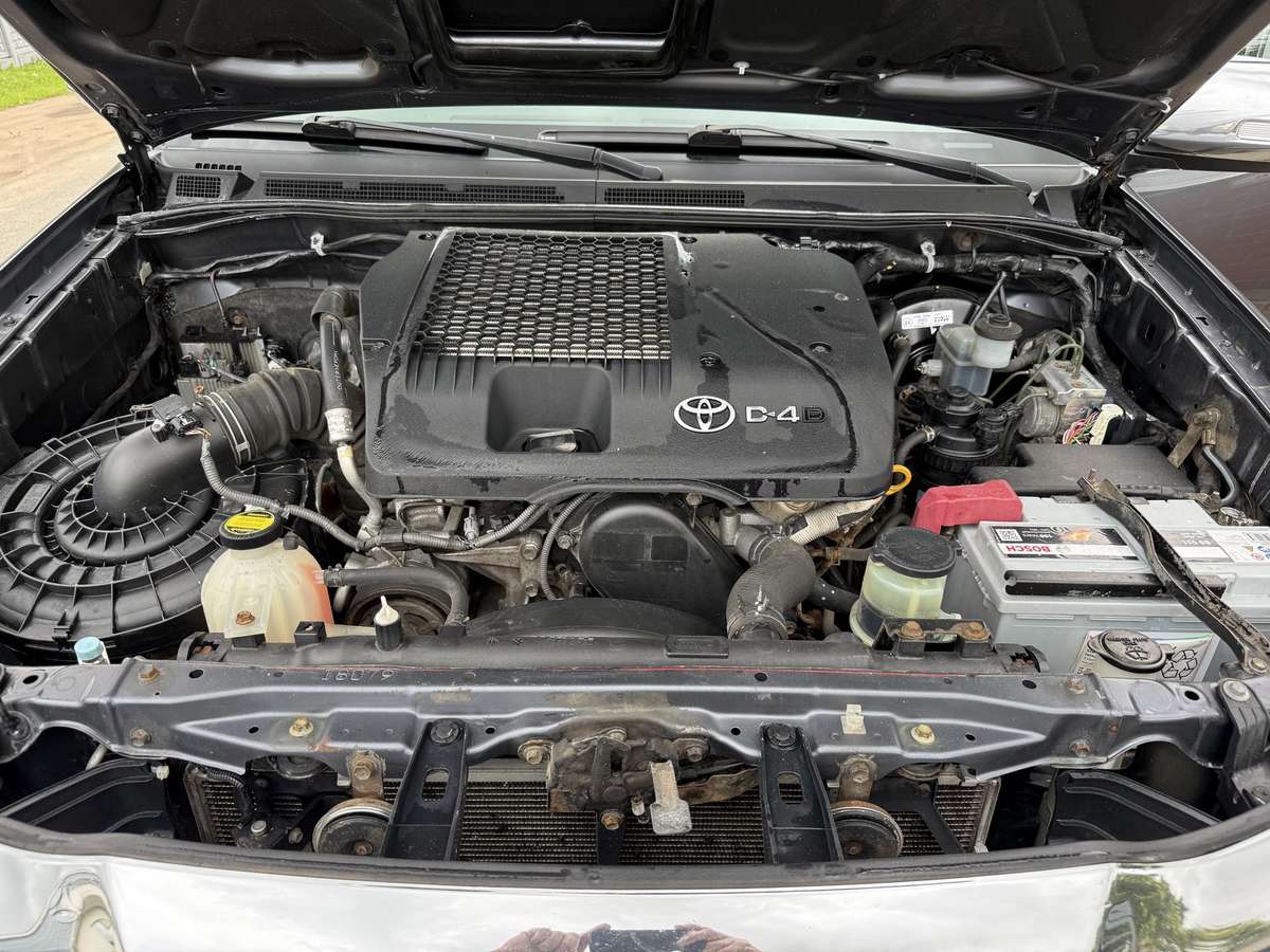 Toyota Hilux - 11