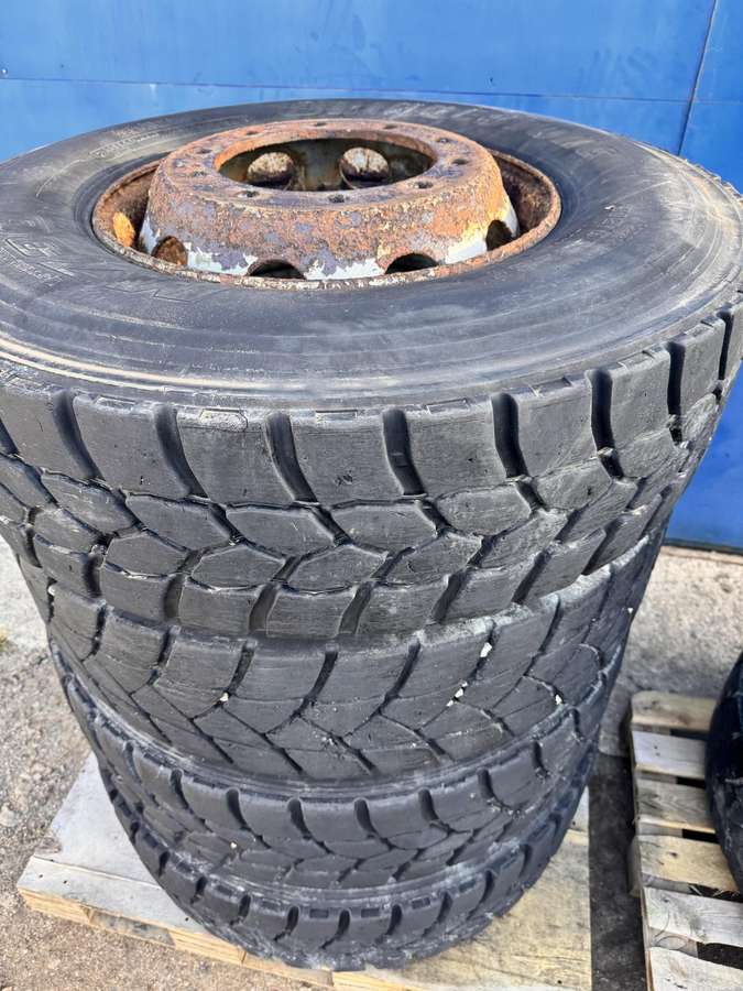 Bridgestone, всесезонные 315/80 R22,5