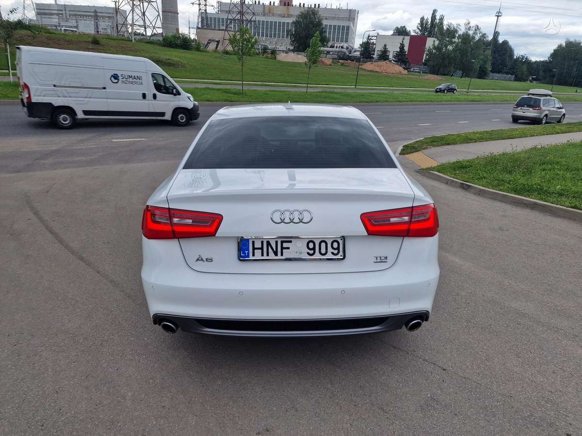 Audi A6, 3.0 l., sedanas