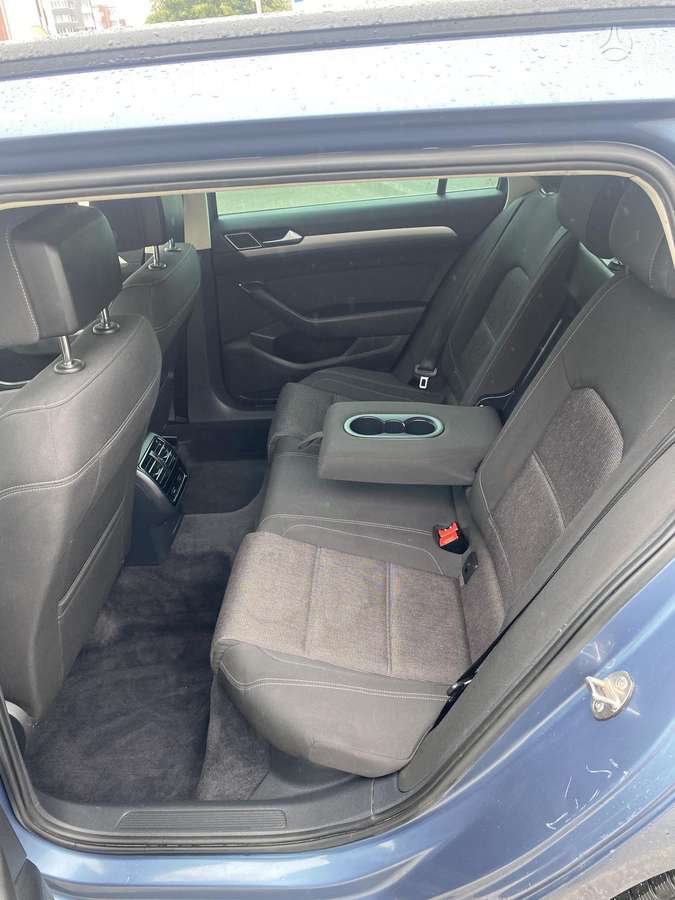 Volkswagen Passat - 7