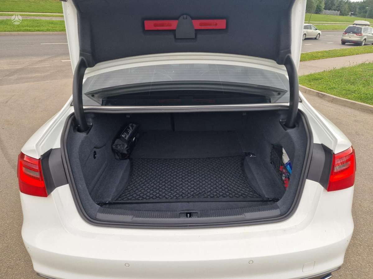 Audi A6, 3.0 l., sedanas