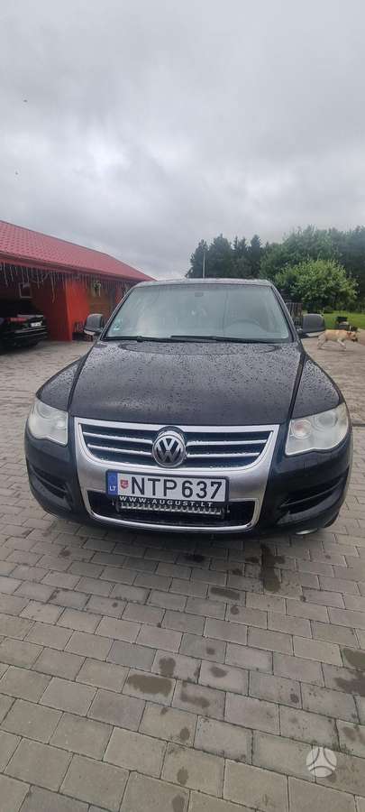 Volkswagen Touareg - 2