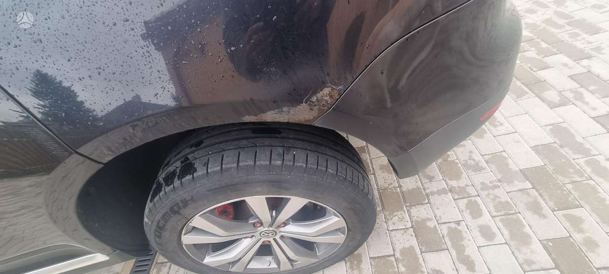 Volkswagen Touareg - 6