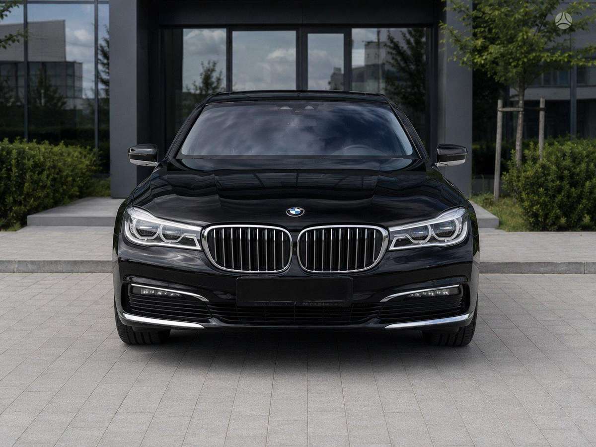 BMW 740, 3.0 l., Лимузин