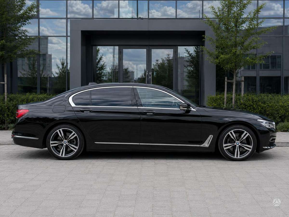 BMW 740, 3.0 l., Лимузин