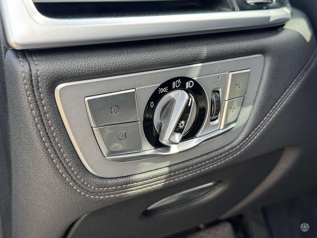BMW 740, 3.0 l., Лимузин