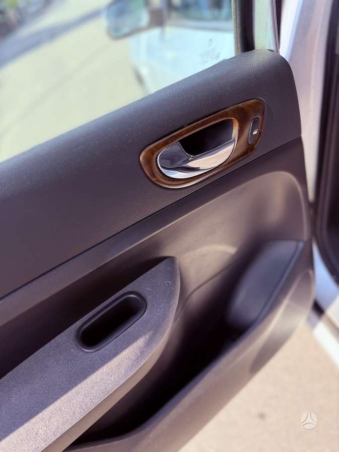 Peugeot 307, 2.0 l., hatchback