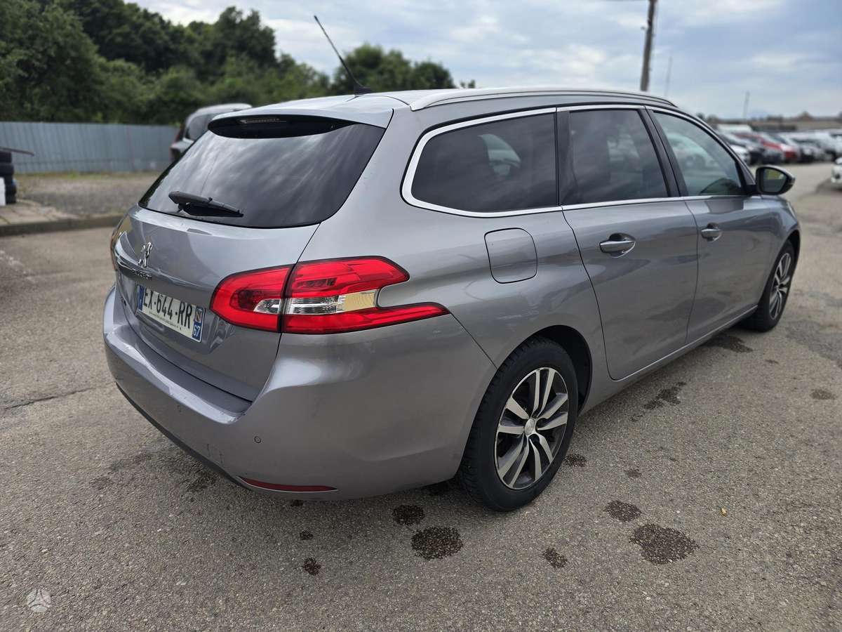 Peugeot 308 - 6