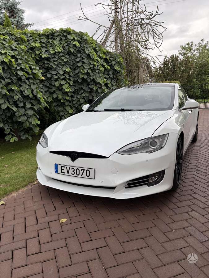Tesla Model S, 85 кВт·ч, Хэтчбек