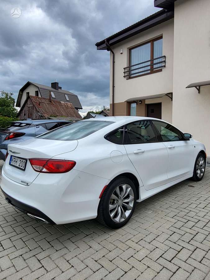Chrysler 200, 2.4 l., Седан