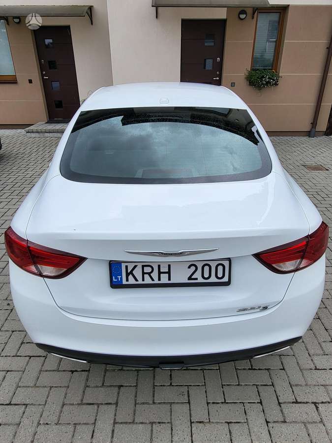 Chrysler 200, 2.4 l., Седан