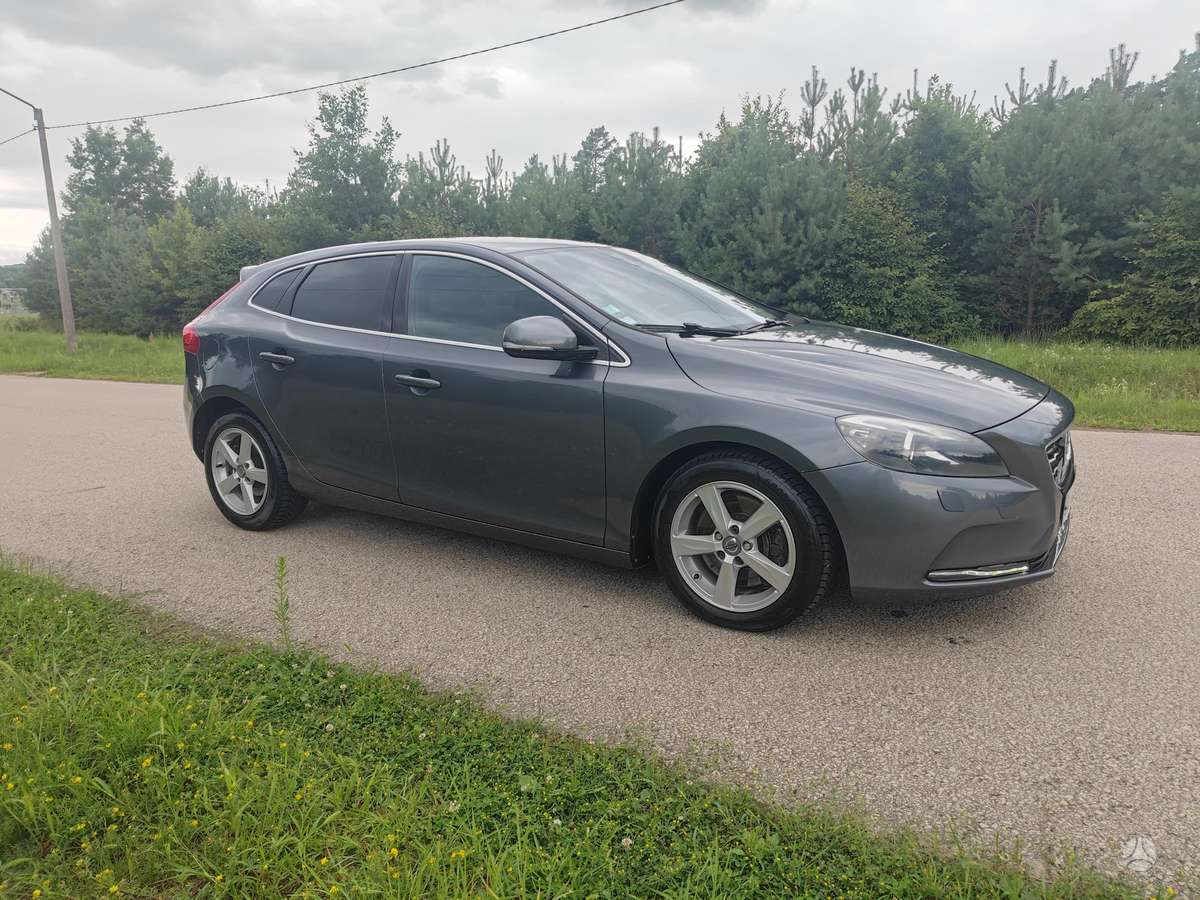 Volvo V40 - 1