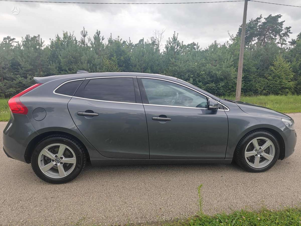 Volvo V40 - 2