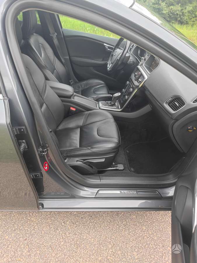 Volvo V40 - 10