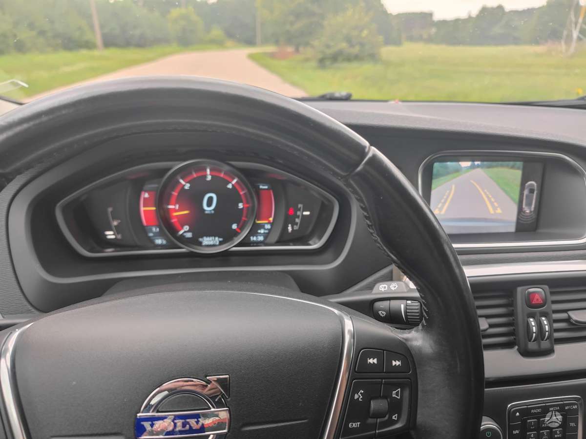 Volvo V40, 2.0 l., Хэтчбек
