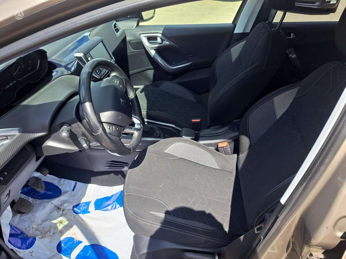 Peugeot 2008, 1.6 l., Универсал