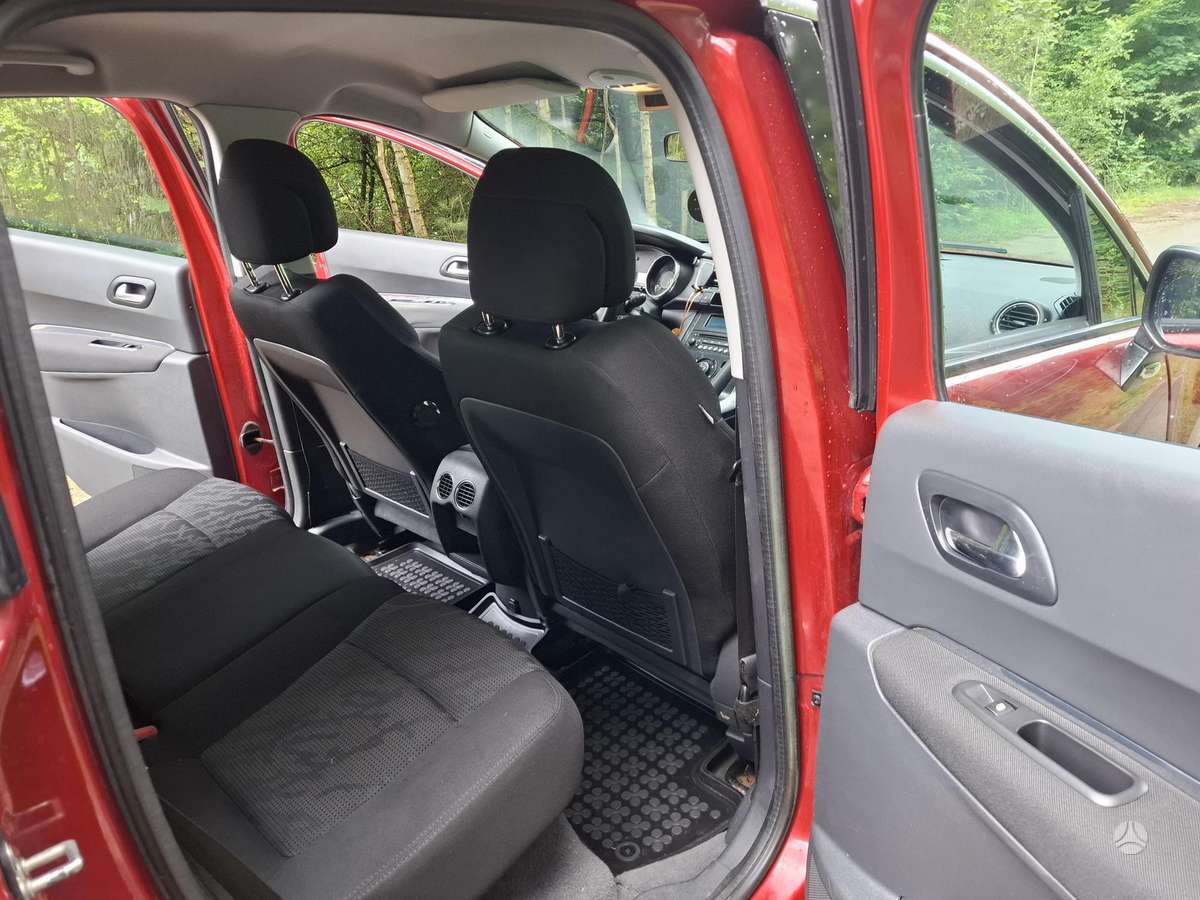 Peugeot 3008 - 11