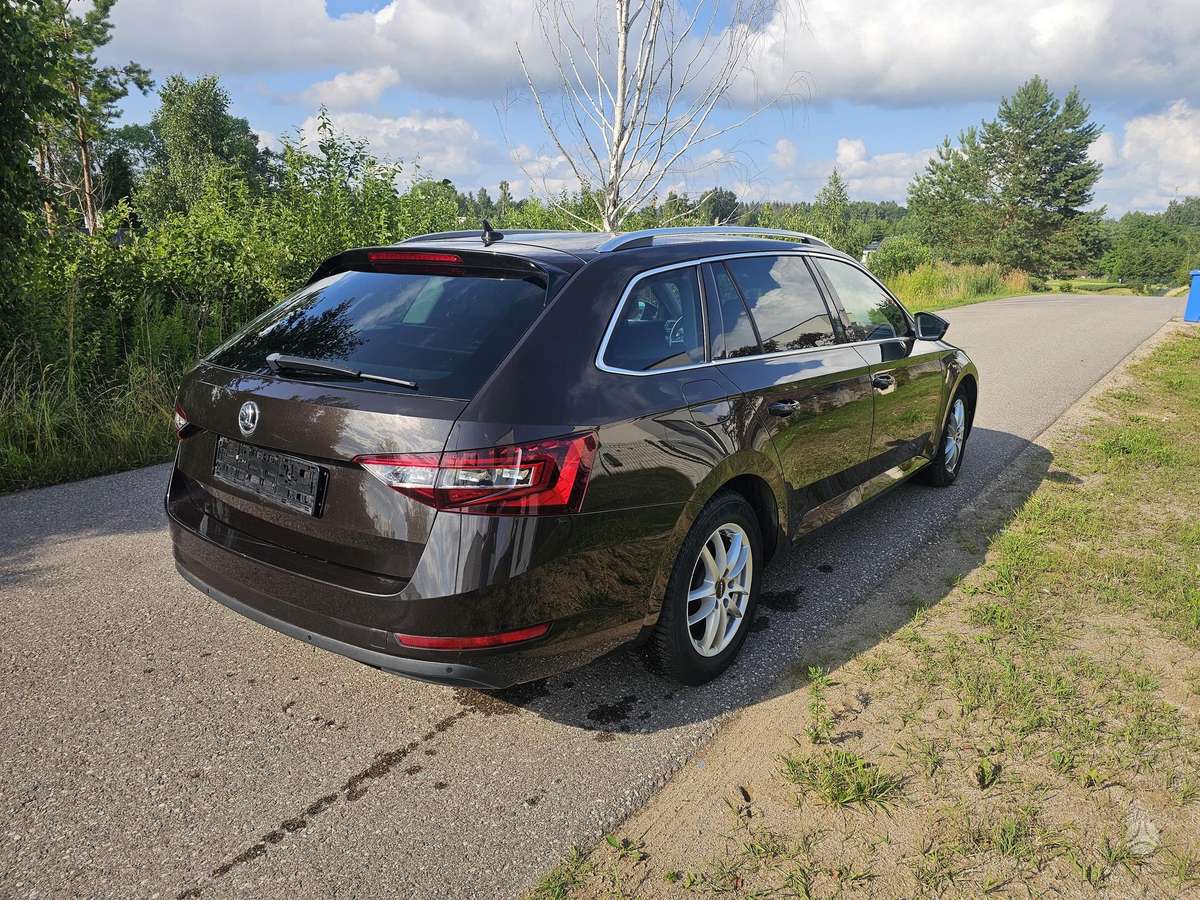 Skoda Superb, 2.0 l., Универсал