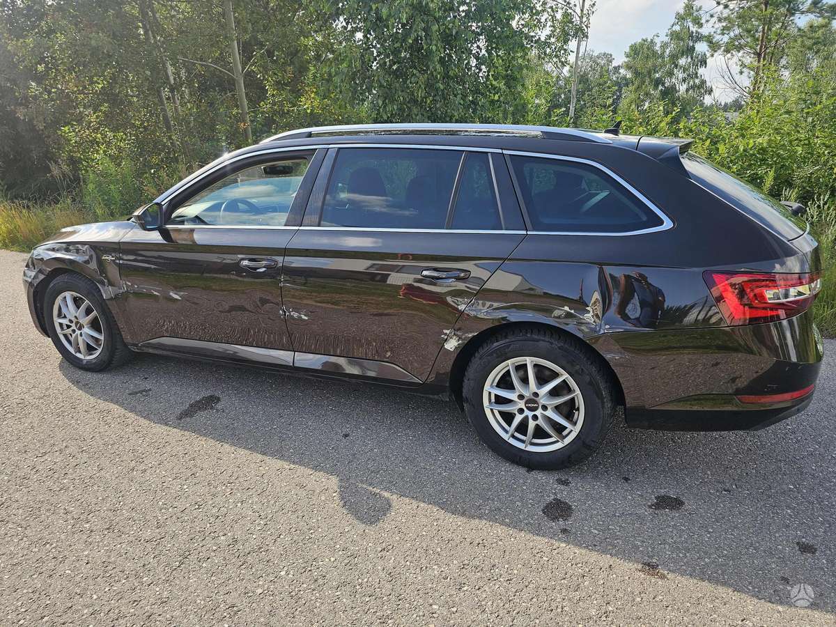 Skoda Superb, 2.0 l., Универсал