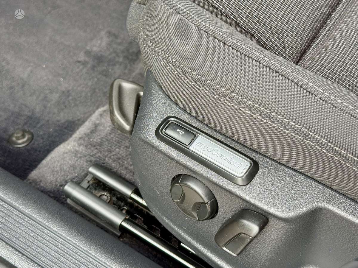 Volkswagen Passat, 2.0 l., Универсал