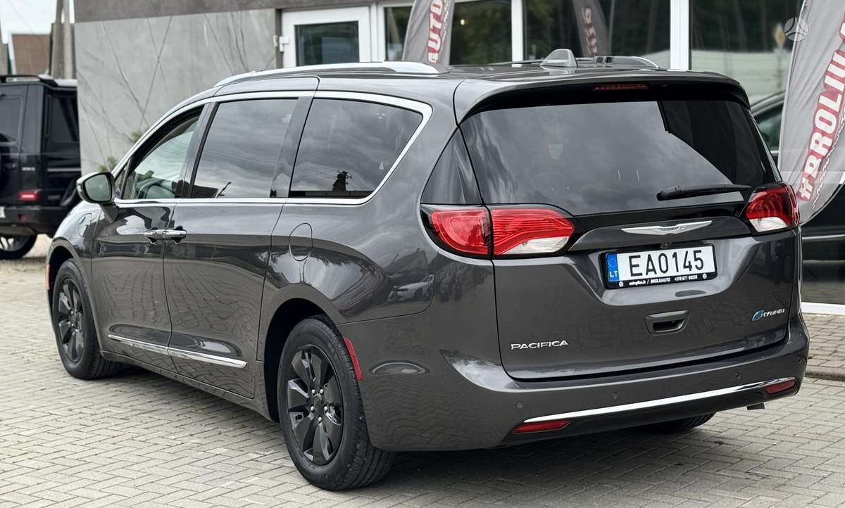Chrysler Pacifica, 3.6 l., Минивэн