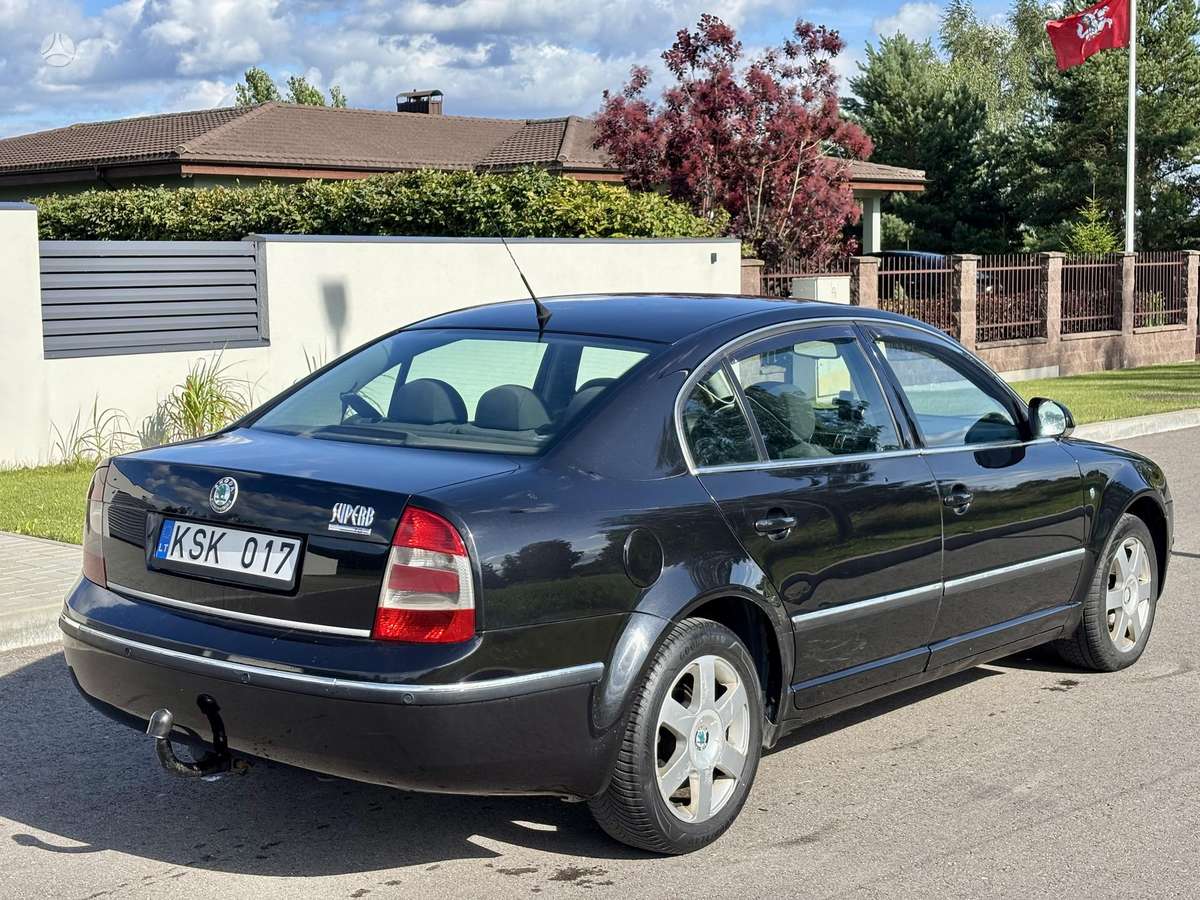 Skoda Superb, 2.0 l., Седан