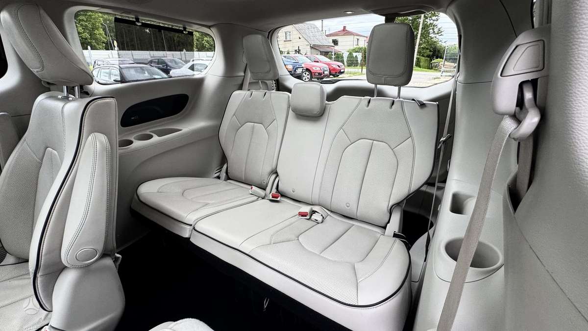 Chrysler Pacifica, 3.6 l., Минивэн