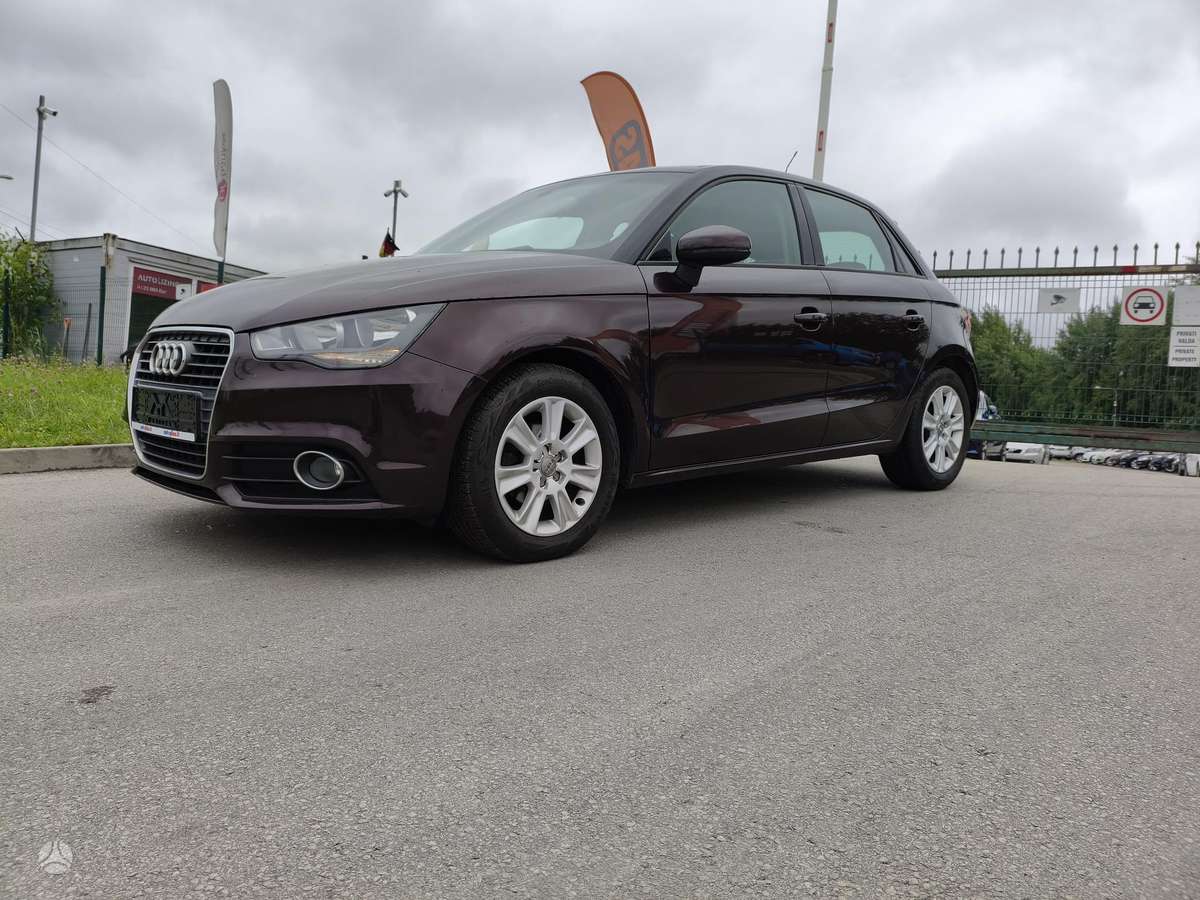 Audi A1, 1.6 l., Хэтчбек