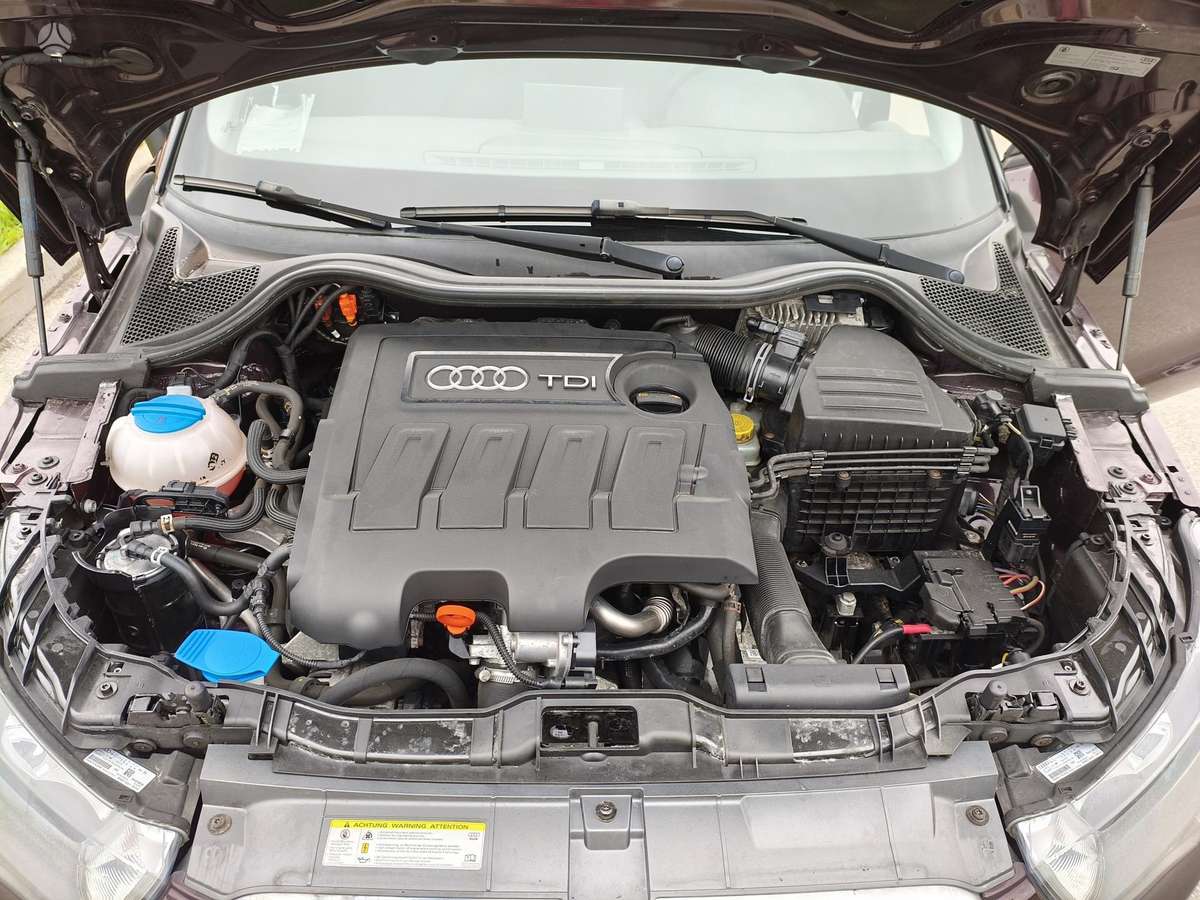 Audi A1, 1.6 l., Хэтчбек