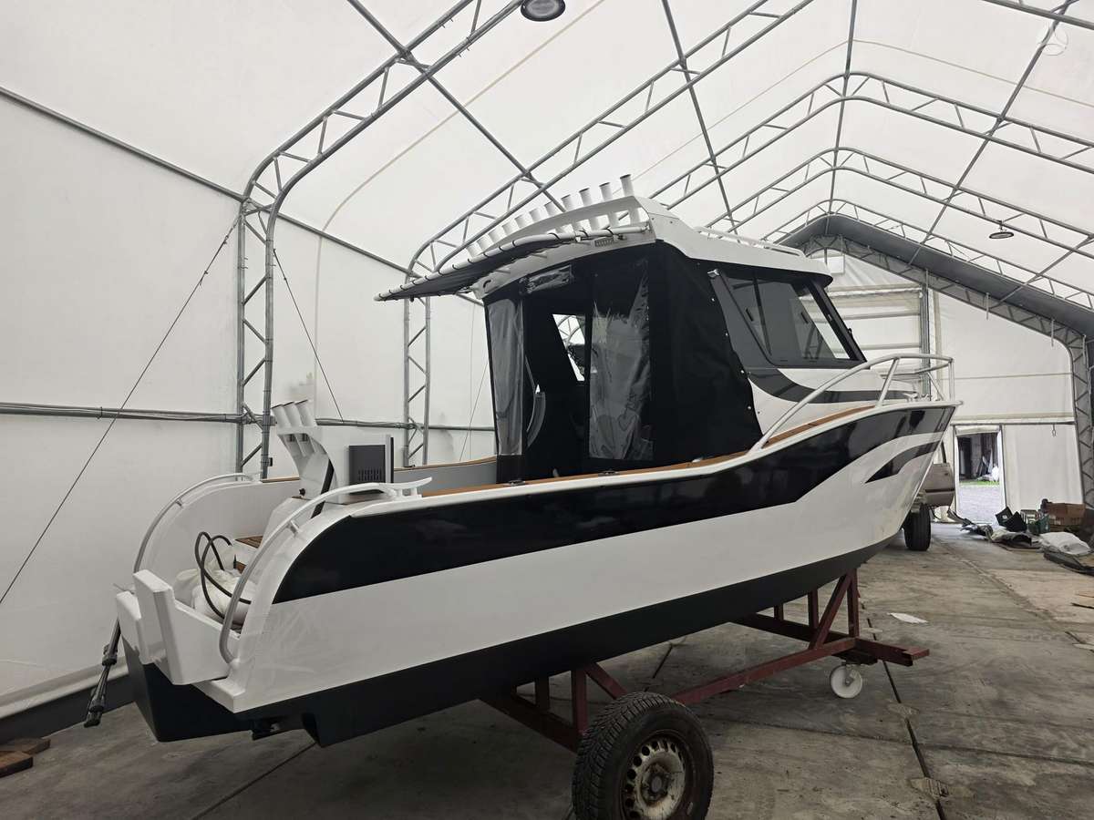 Alorox BL650, yachts / cruisers