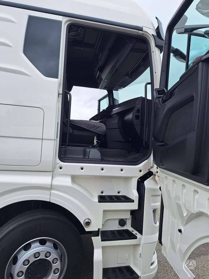 MAN TG[18,480,GX, double sleeper