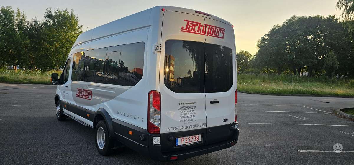 Ford Transit, passenger minibus
