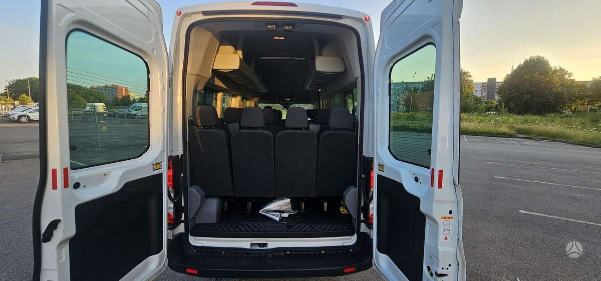 Ford Transit, keleivinis mikroautobusas