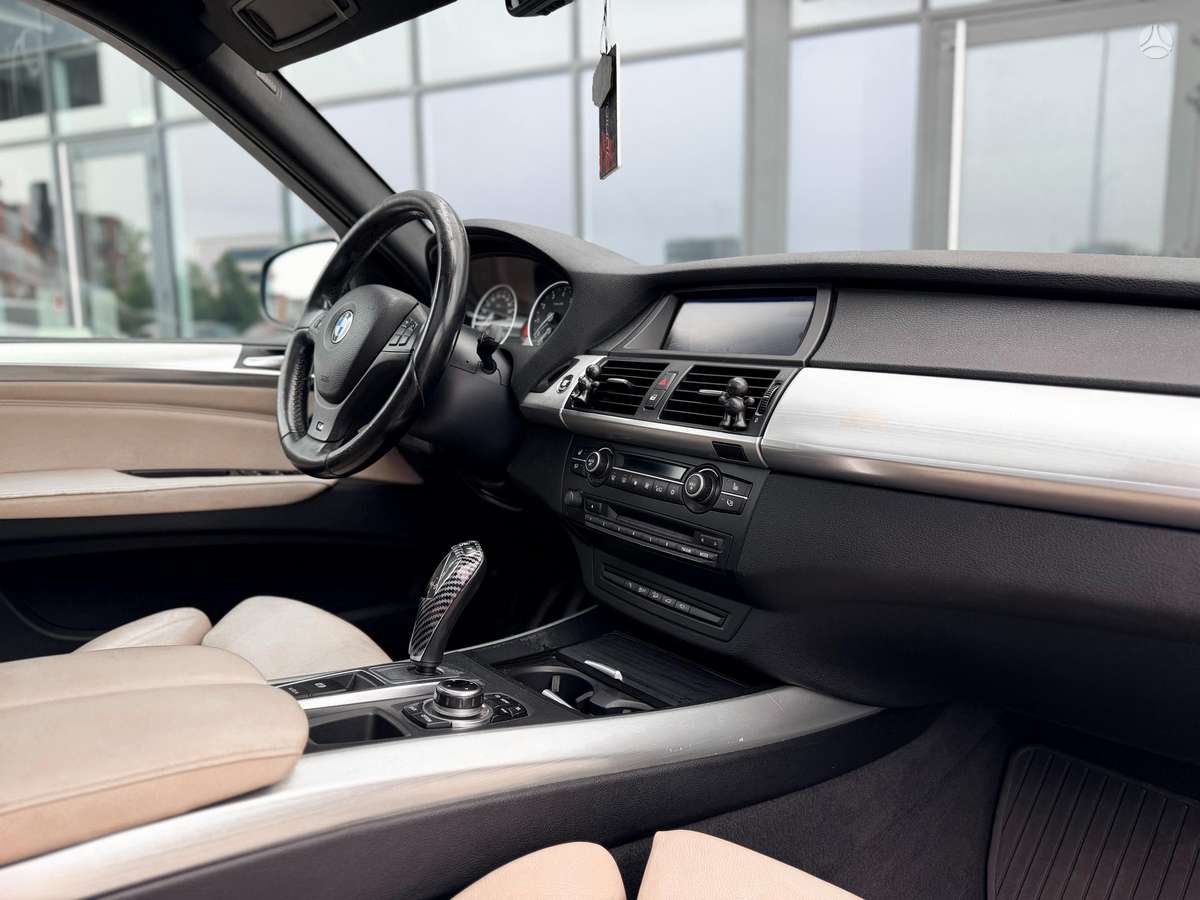 BMW X5, 3.0 l., Внедорожник / Кроссовер