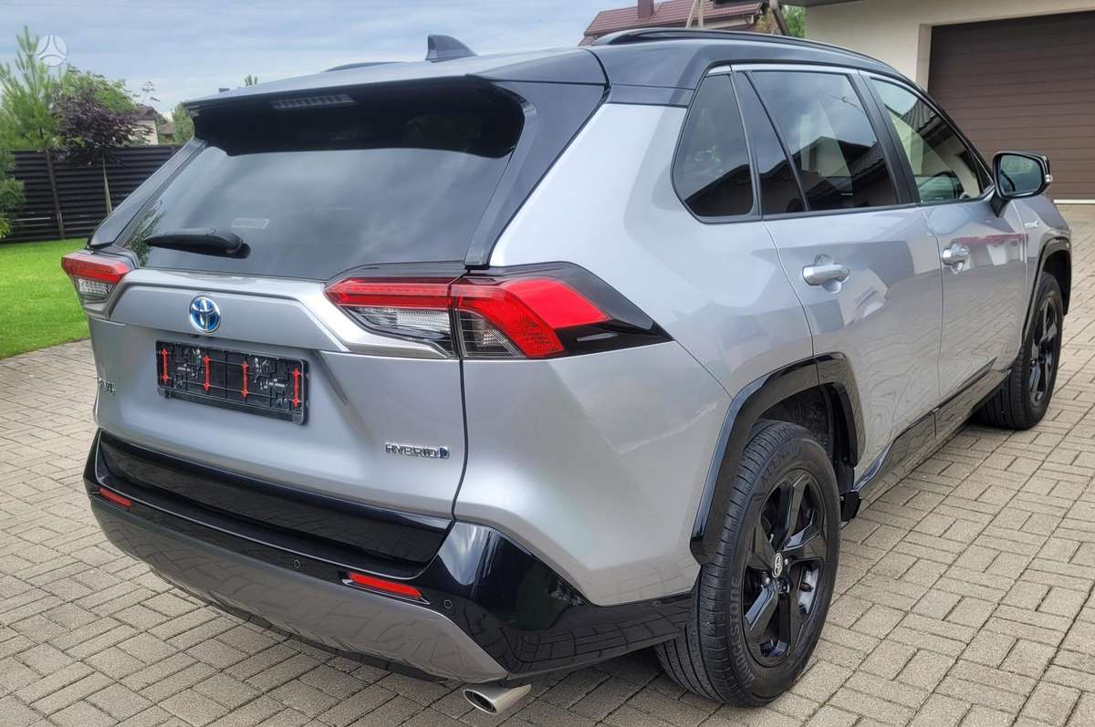 Toyota RAV4 - 4