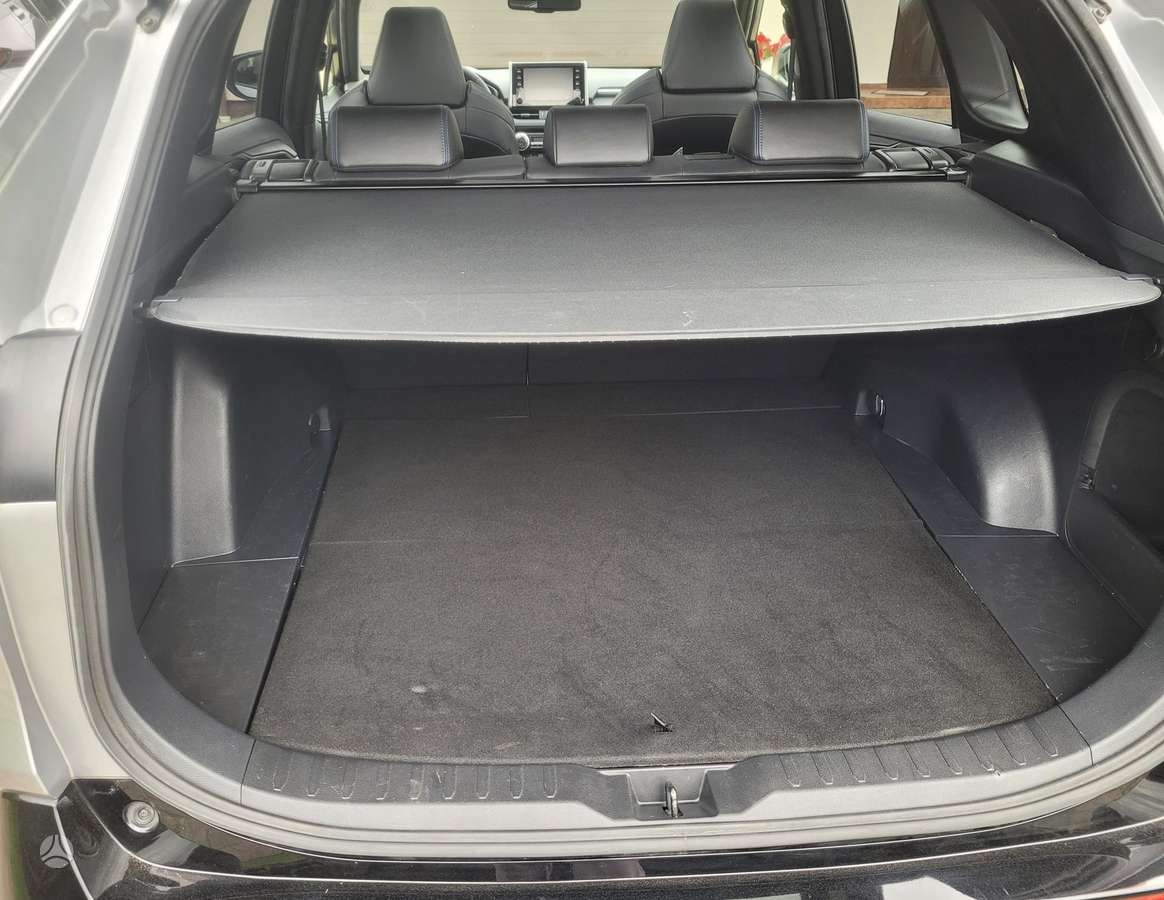 Toyota RAV4 - 11