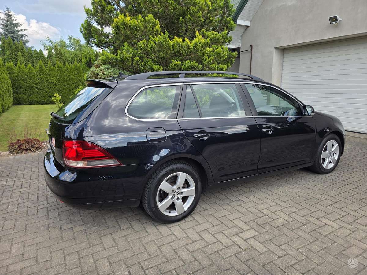 Volkswagen Golf - 5