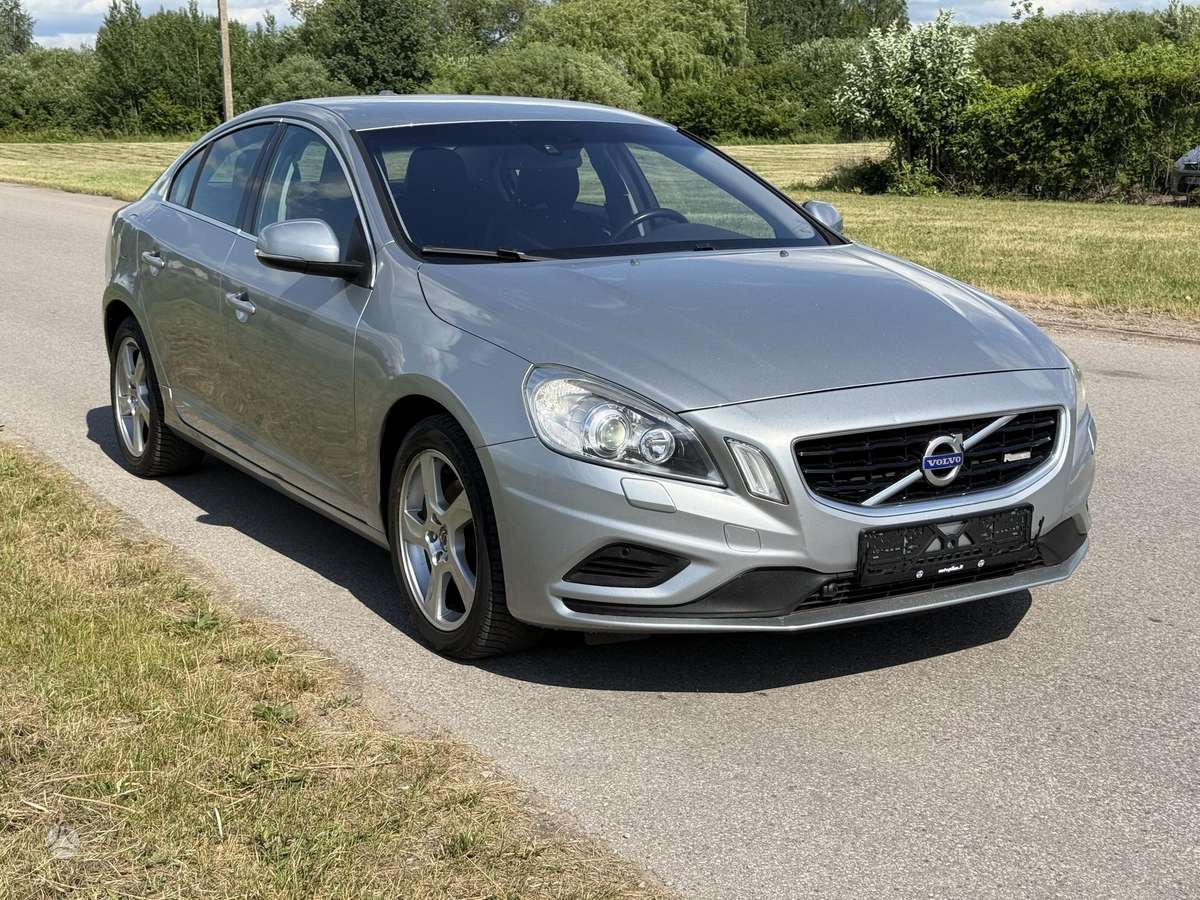 Volvo S60, 2.0 l., Седан