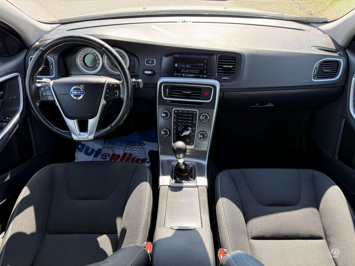 Volvo S60, 2.0 l., Седан