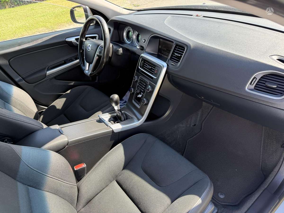 Volvo S60, 2.0 l., Седан