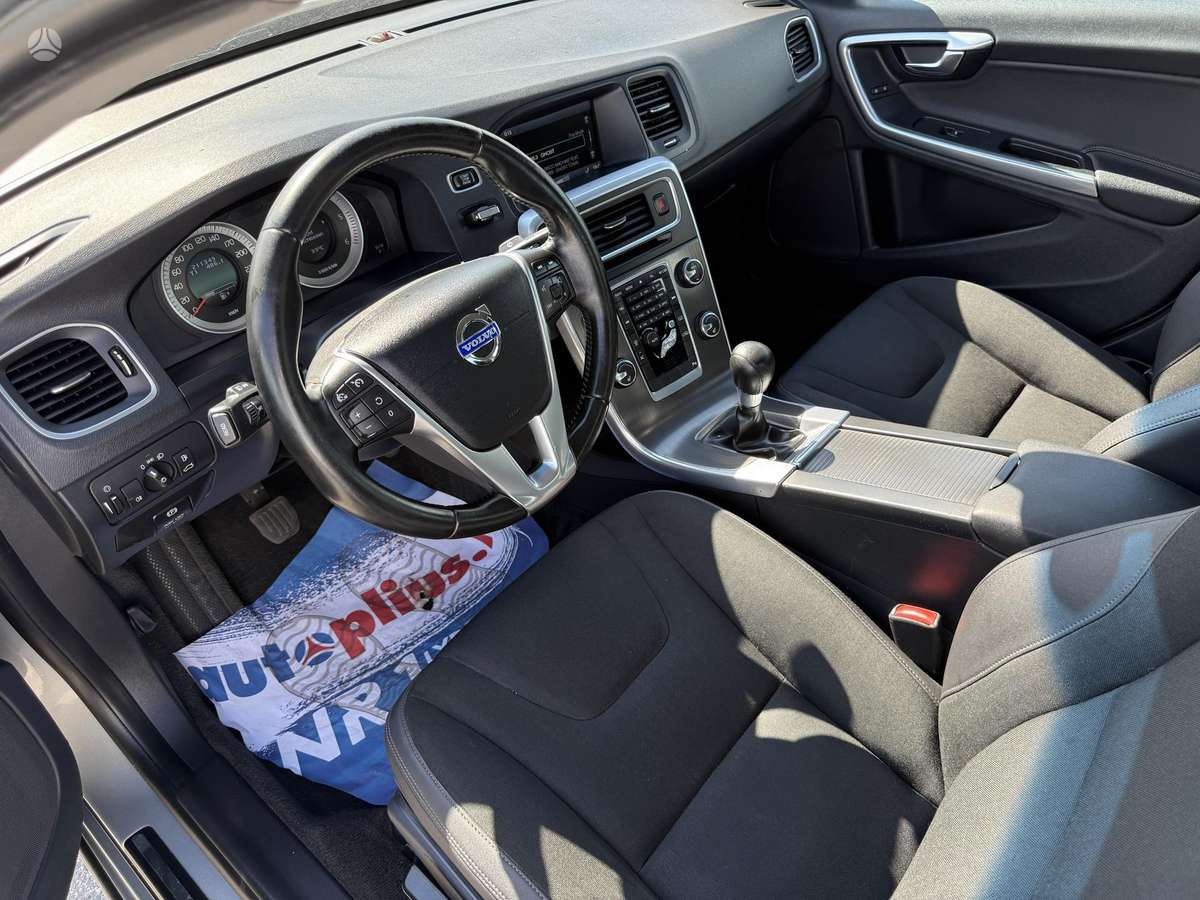 Volvo S60, 2.0 l., Седан