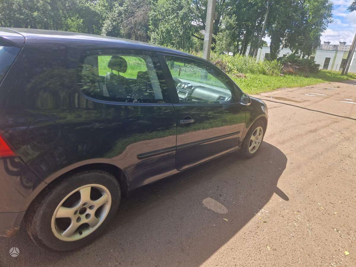 Volkswagen Golf - 3