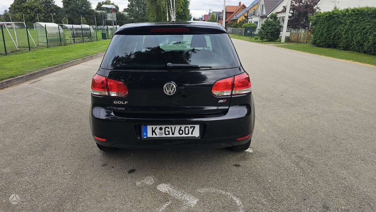 Volkswagen Golf - 4