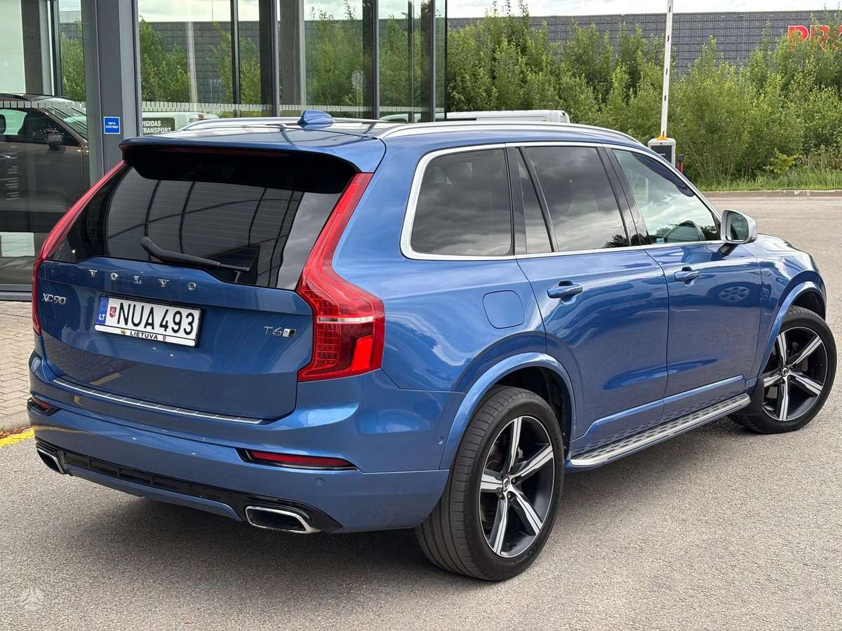 Volvo XC90, 2.0 l., off-road / crossover
