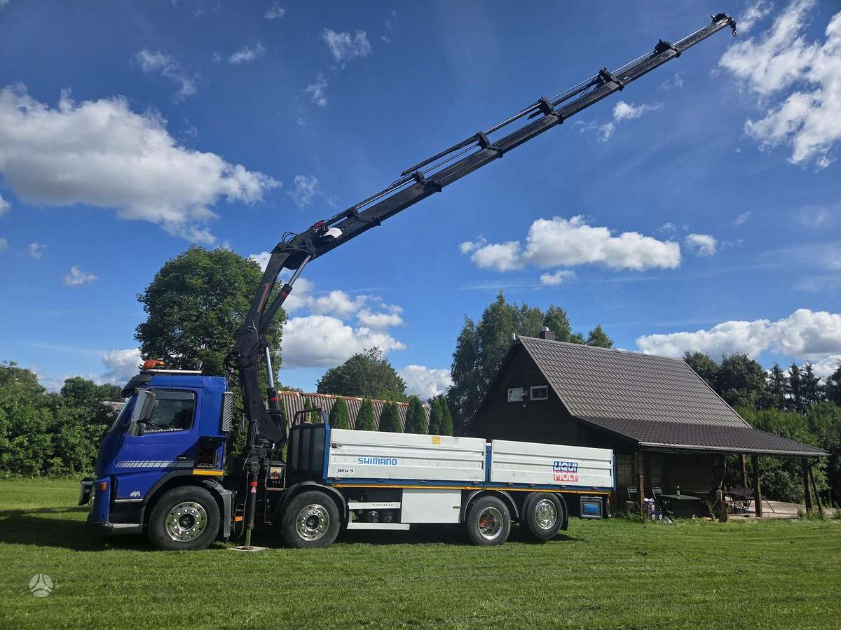 Volvo FM 12, su kranu